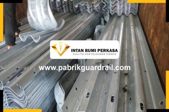 Jual Guardrail Kota Banyuwangi Harga Murah SNI Type ASTM